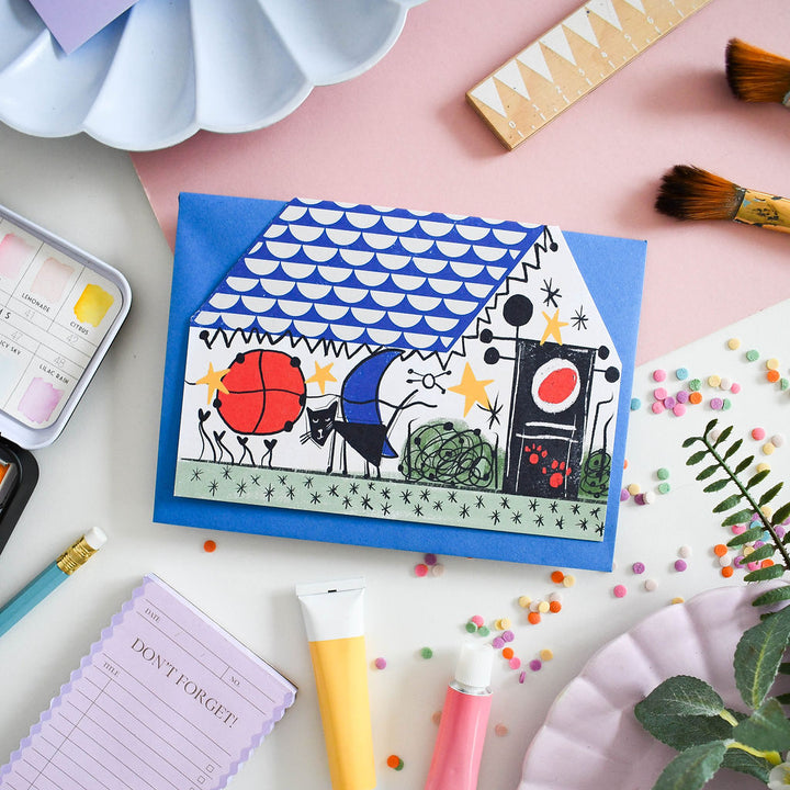 Meowro Cat cut out house